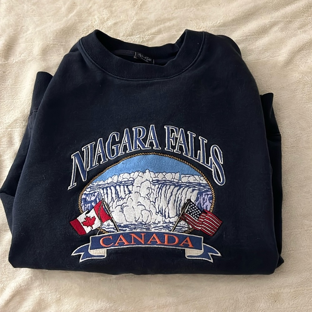 brandy melville sweatshirt
